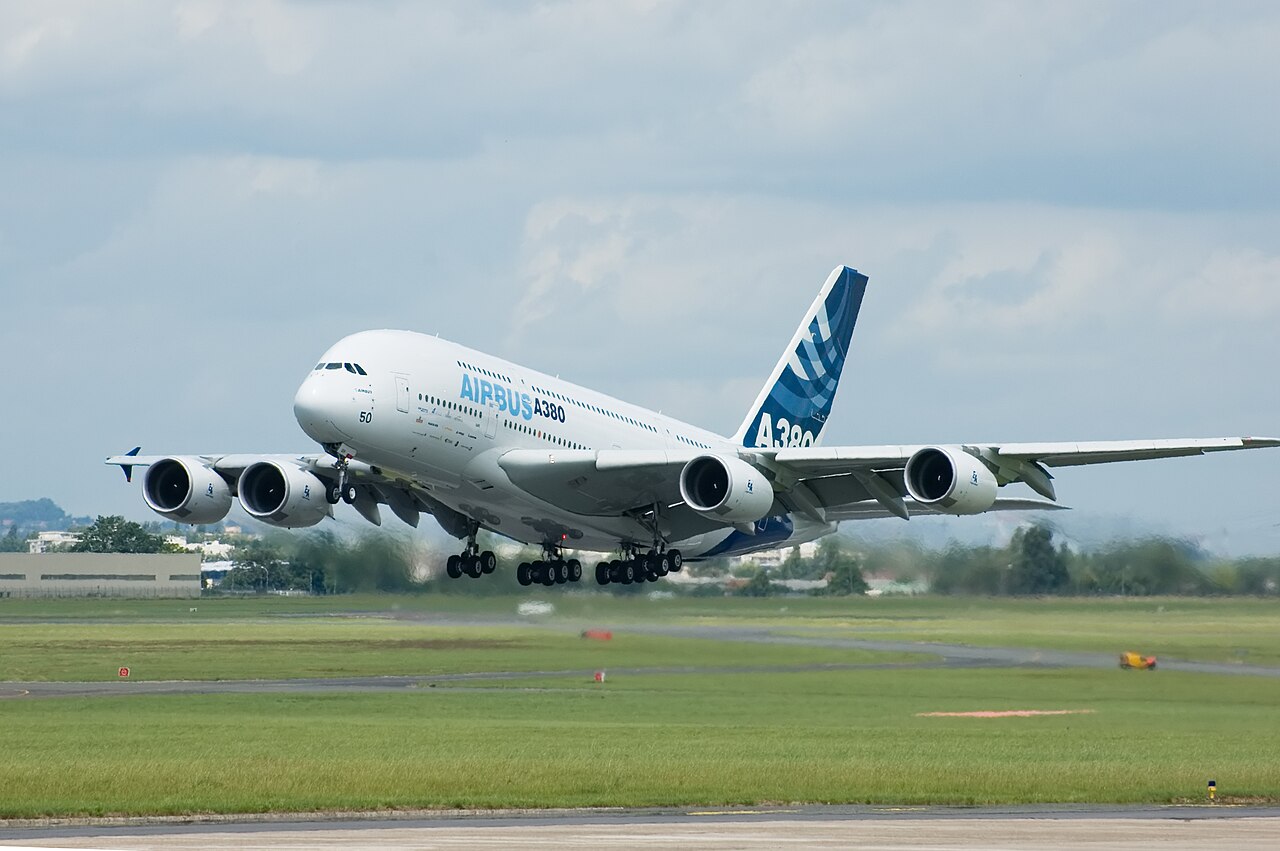 Airbus A380 — Geniş Gövdeli Yolcu Uçağı