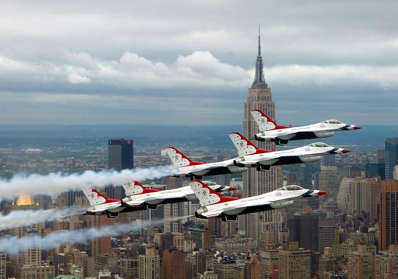 F-16 Fighting Falcon — Savaş Uçağı