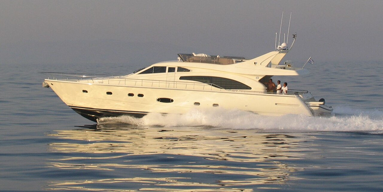 Ferretti Motoryat