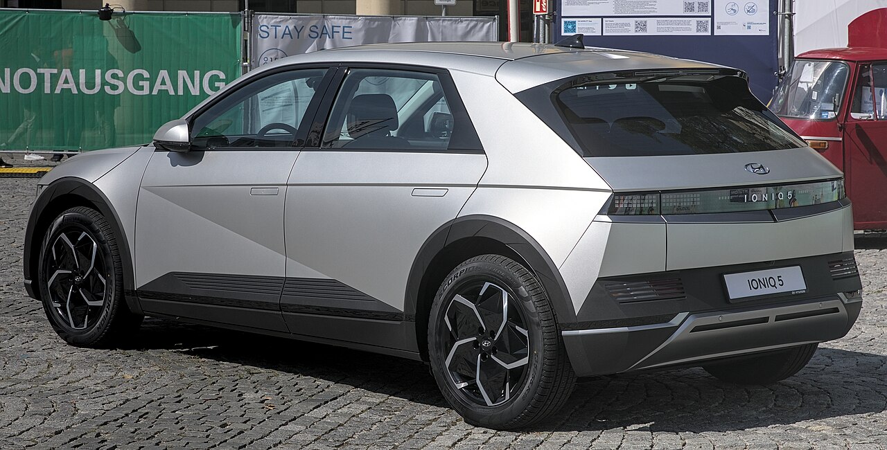 Hyundai Ioniq 5 — SUV
