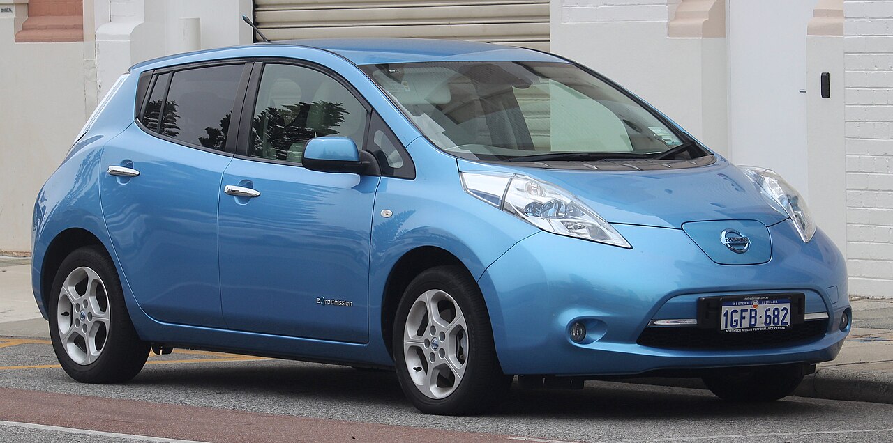 Nissan Leaf — Hatchback