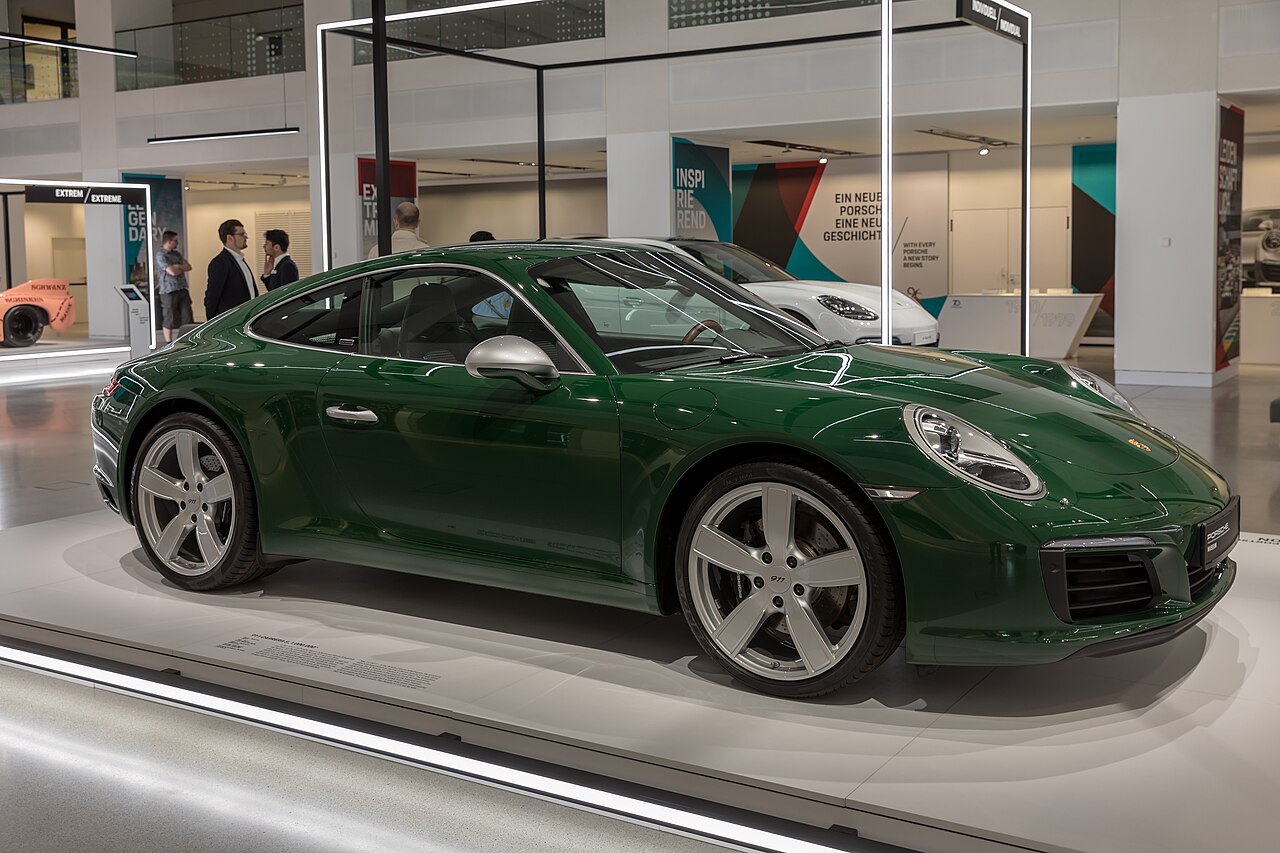 Porsche 911 — Coupé