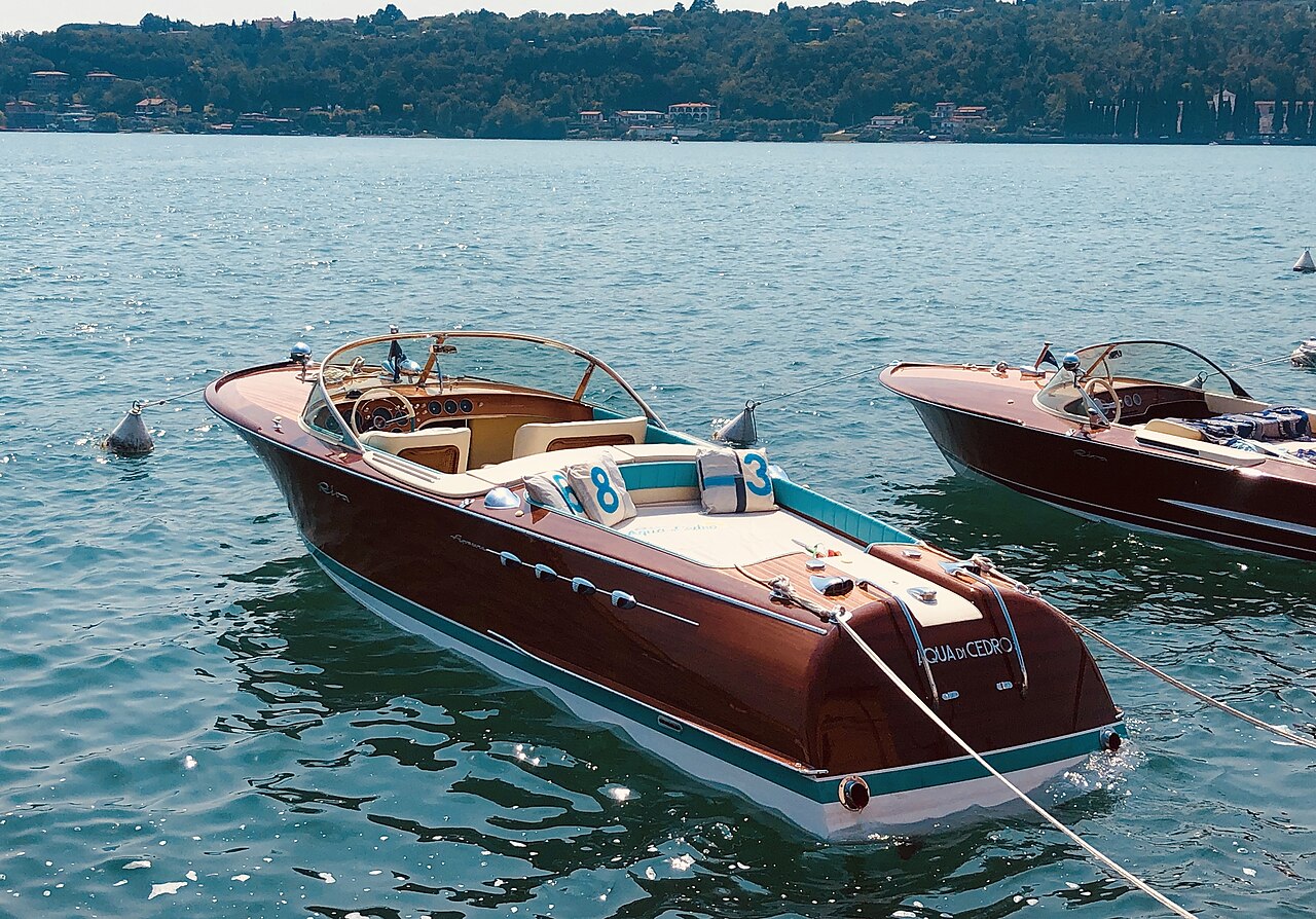 Riva Aquarama — Motoryat