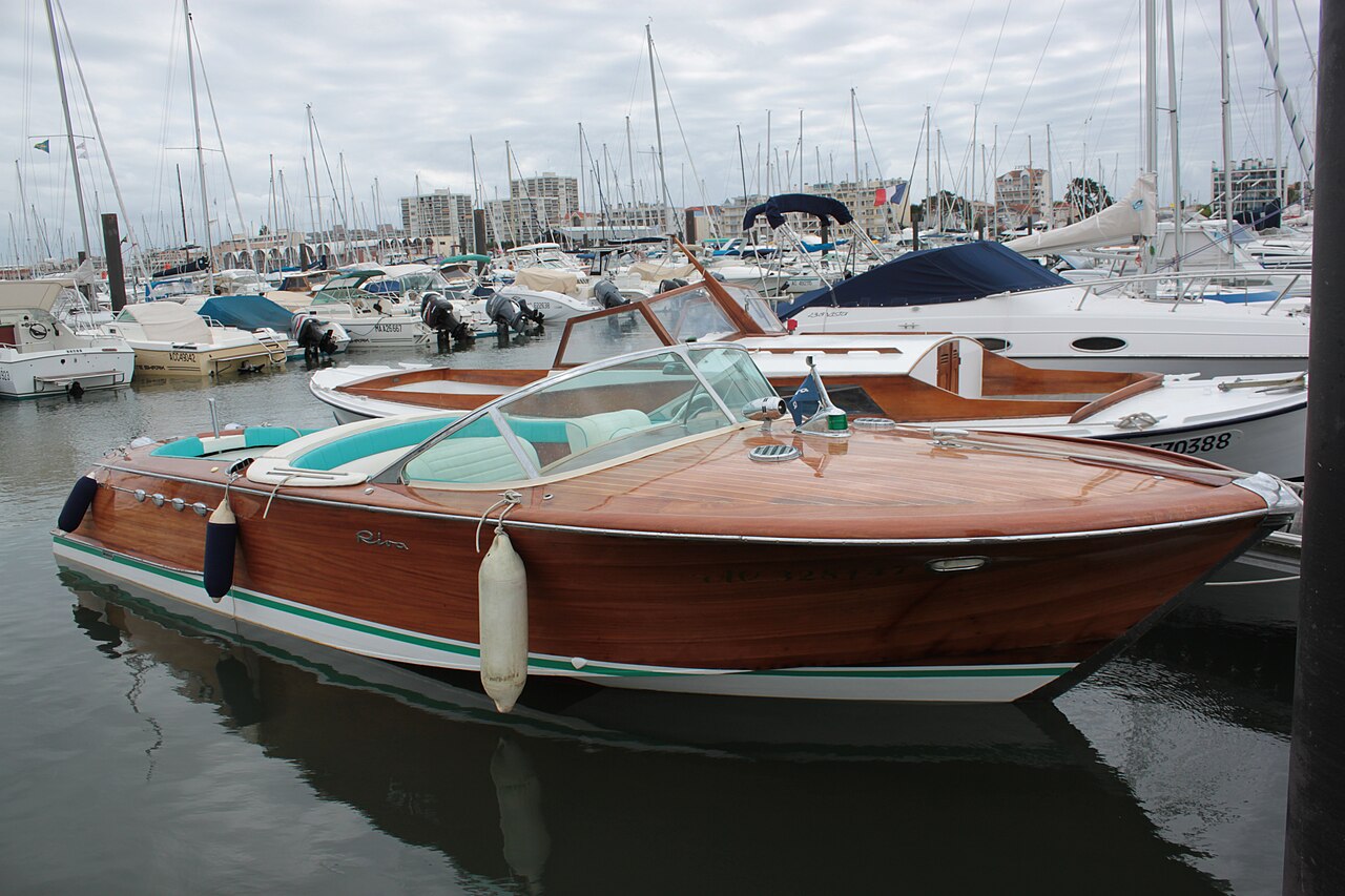 Riva Aquarama — Motoryat