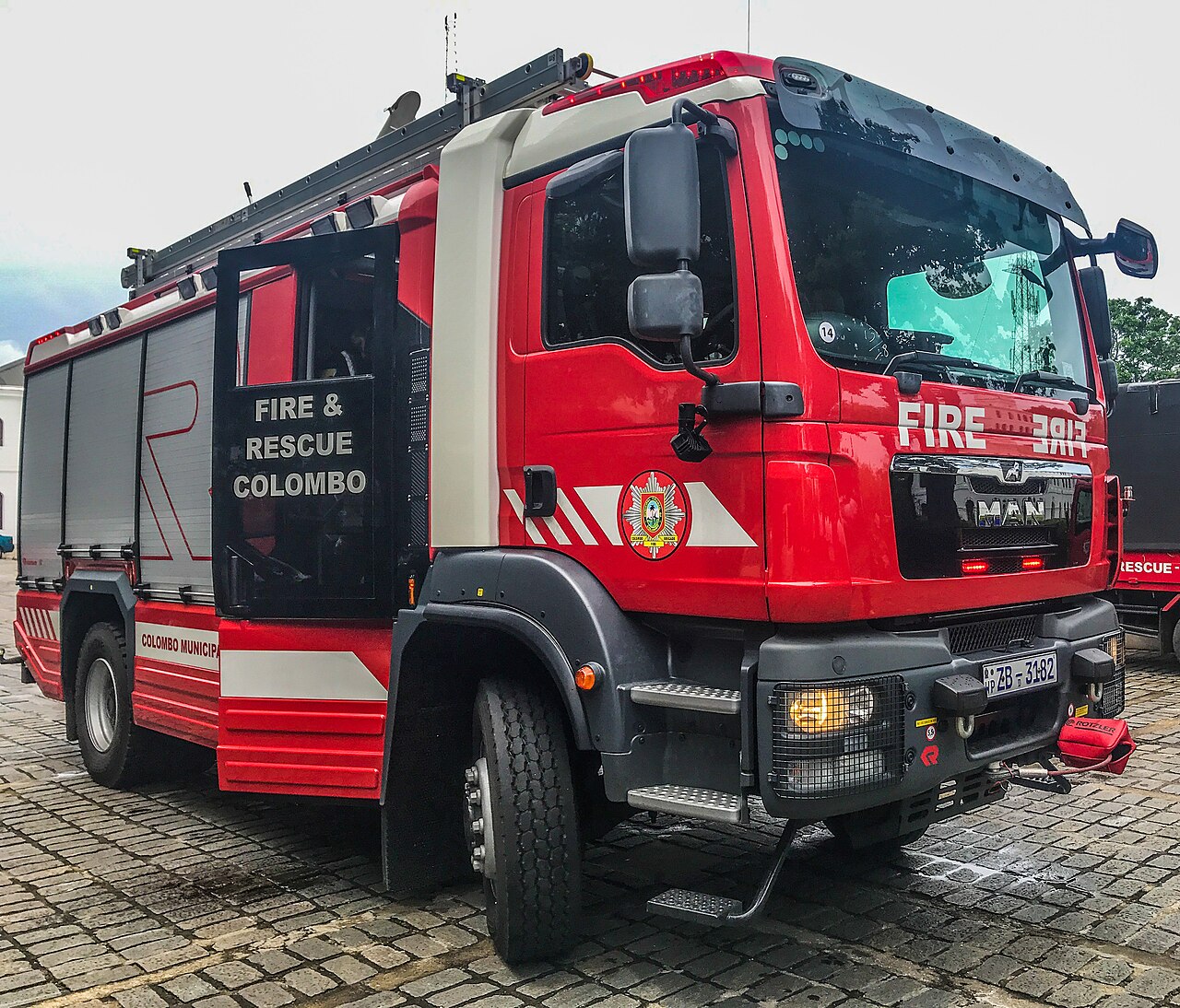 Rosenbauer İtfaiye Aracı — İtfaiye Aracı