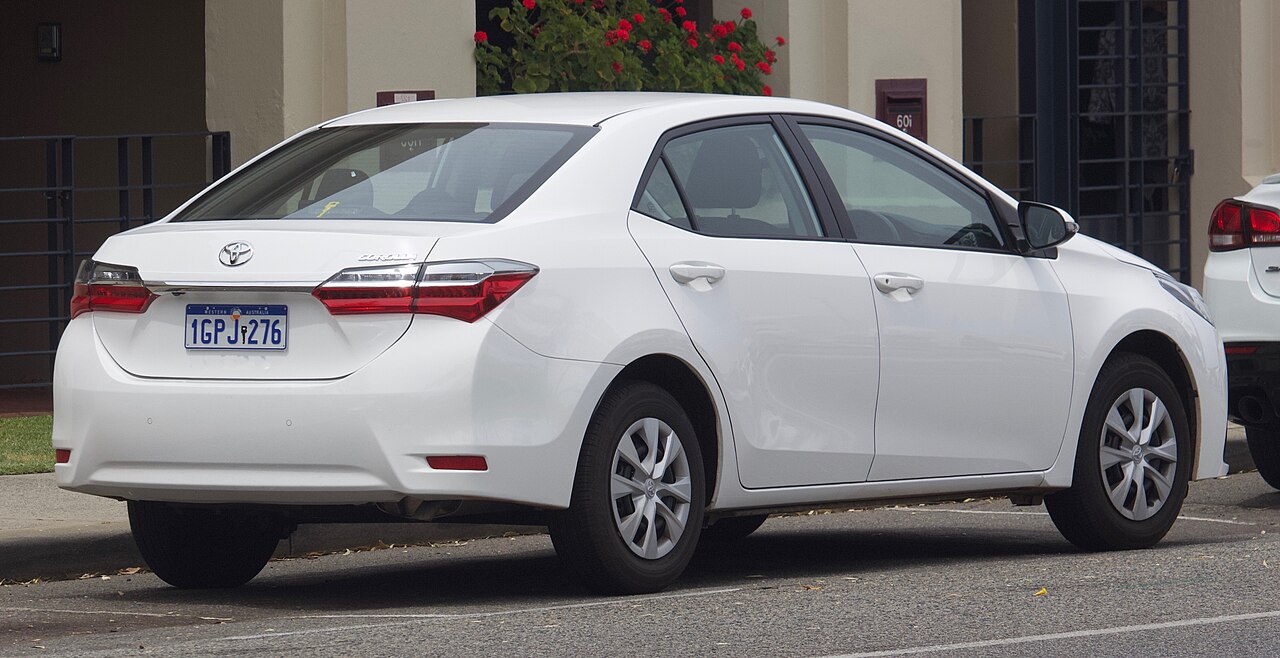 Toyota Corolla — Sedan