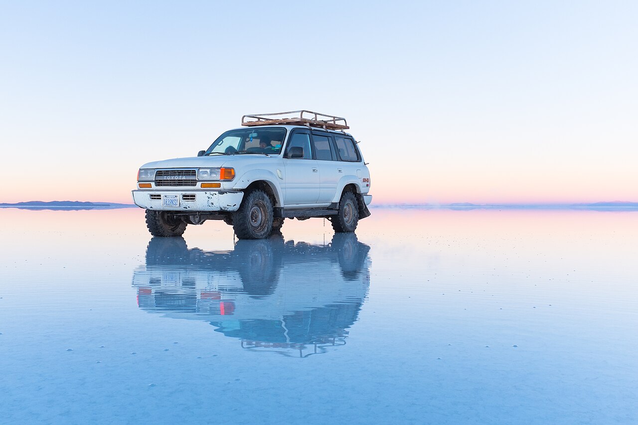 Toyota Land Cruiser — SUV