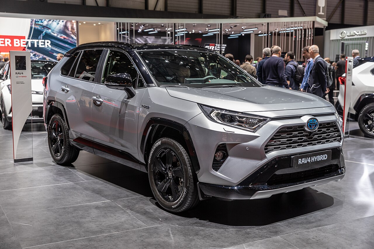 Toyota RAV4 — SUV