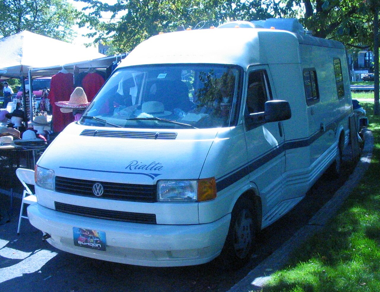 Winnebago Karavan — Karavan